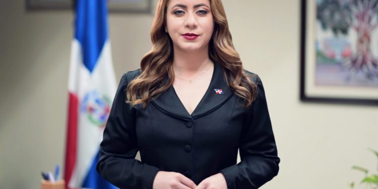 Gloria Reyes solicita a la CC realizar una auditoría a Supérate del 2012-2022