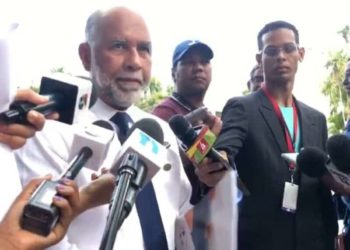 ADP dice mostrara músculos por no recibir respuesta del Gobierno