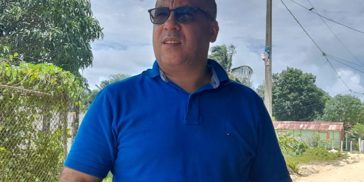 Alcaldía de Bayaguana rehabilita carretera de El Guanito