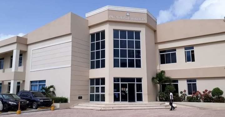 Fiscalía de Monte Plata obtiene 20 años de prisión contra hombre que violó y embarazó a una niña