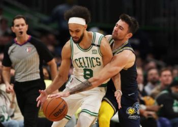 Los Grizzlies cierran la renovación de John Konchar