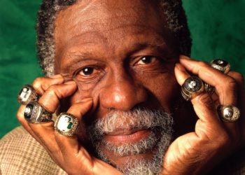 Fallece Bill Russell, legendario jugador de la NBA