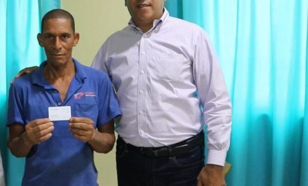 Manuel Pantalio: Ya mis empleados pueden ir a la misma clínica que yo