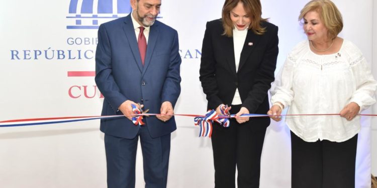 Ministra de Cultura inaugura en Nueva York la primera oficina de la Dirección de Cultura Dominicana en el Exterior