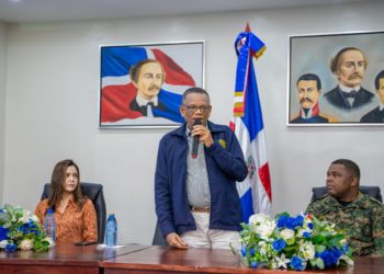 Director Migración integra equipo de Interdicción Migratoria de acompañamiento y orientación a agentes