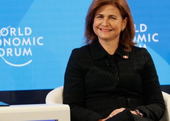 Vicepresidenta participa junto a jefes de Estado latinoamericanos en panel “Liderazgo para América Latina”