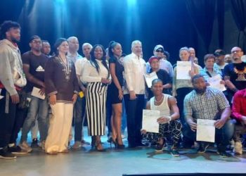 Más de 1.3 millones de pesos entrega la EGEHID a comparsas y grupos carnavalescos de San Cristóbal