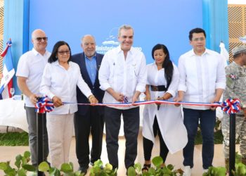 Presidente Abinader inaugura de manera simultánea ocho Comedores Económicos en la región Sur