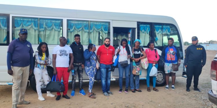 Agentes de Migración intervienen dos autobuses con 39 haitianos ilegales en hechos separados