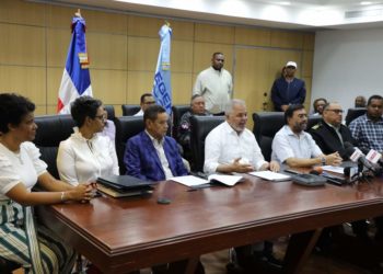 Firman acuerdo para extracción regulada de sedimentos de la cola de la presa de Valdesia
