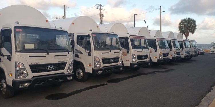 Migración adquiere flotillas de vehículos nuevos para eficientizar acciones