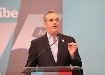 Presidente Abinader ratifica compromiso con la defensa de la libertad de prensa