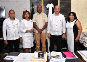 Ministerio de Economía acompañará alcaldía SC en implementarLey de Ordenamiento Territorial y proyectos de inversión pública