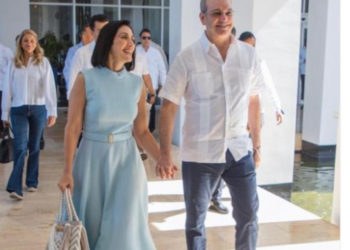 Presidente Abinader asistirá a graduación de una de sus hijas