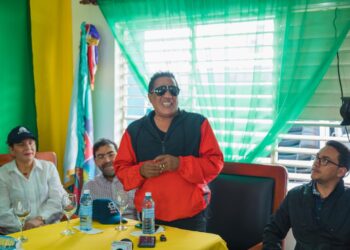 Kinito Méndez agradece rápida respuesta del presidente Luis Abinader en su comunidad de Padre Las Casas