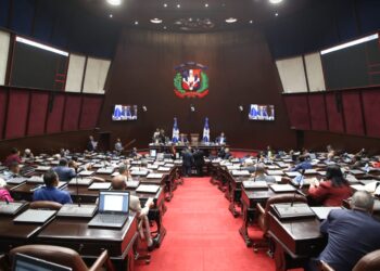 Diputados aprueban en primera lectura proyecto que modifica la Ley 139-97 sobre días feriados