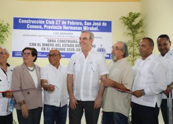 Presidente Abinader entrega remozado hospital de Villa Tapia e inaugura sede de INFOTEP
