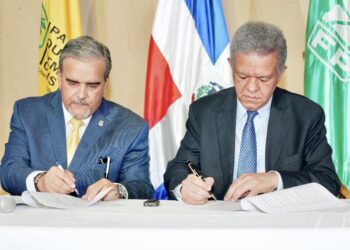 Fuerza del Pueblo y PQDC acuerdan alianza presidencial, legislativo y municipal para el 2024