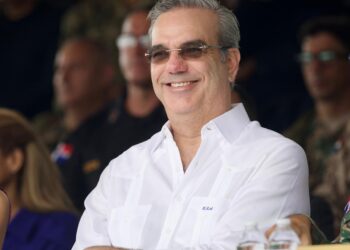 Presidente Abinader instruye realizar primer censo nacional de bienes inmuebles del Estado Dominicano