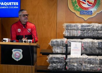 EN CAUCEDO: OCUPAN OTROS 200 PAQUETES PRESUMIBLEMENTE COCAÍNA EN CAJAS DE GUINEOS