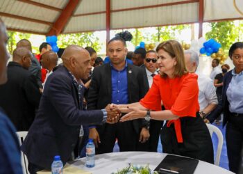 Gobierno continúa inauguraciones de obras este fin de semana