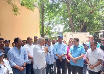 Donan moderna planta eléctrica al Parque Eugenio de Jesús Marcano