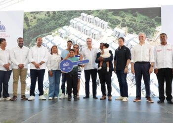 Presidente Abinader entrega 494 apartamentos e inaugura 5 obras en Gran Santo Domingo