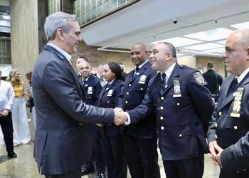 Unión Internacional de Oficiales y Civiles en NY reconoce al presidente Abinader por avances en Reforma de la Policía Nacional