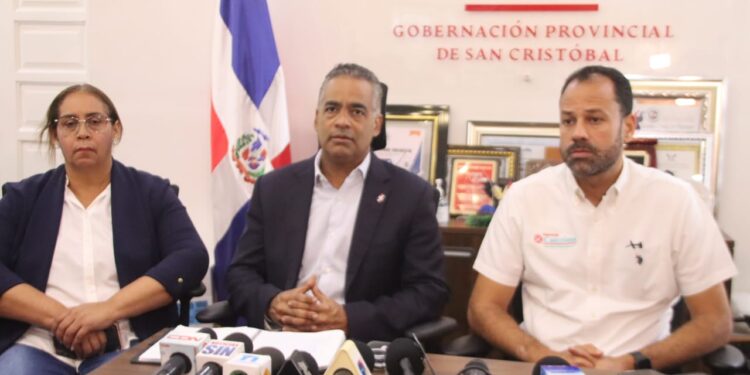 Inicia distribución de ayuda económica a afectados por siniestro en SC