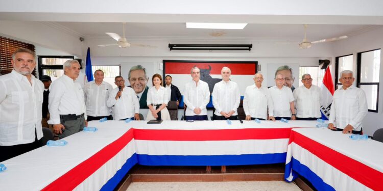 PRSD respalda repostulación del presidente Luis Abinader