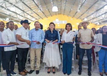Gobierno entrega tres escuelas primarias en La Romana, Monte Plata y San Cristóbal garantizando educación de calidad a 2,205 estudiantes