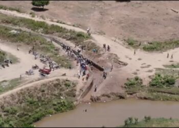 Vocero de la Presidencia informa sobre el cierre del paso del agua en el río Masacre por ciudadanos haitianos