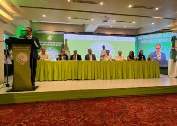 Partido Verde proclama a Luis Abinader como su candidato presidencial