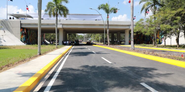 Presidente Abinader deja inaugurado el puente de Pontón en la Vega