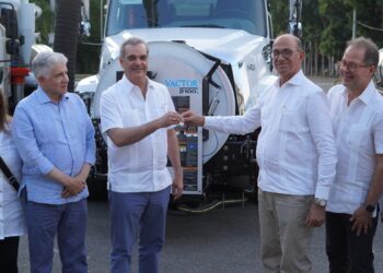 Presidente Abinader inaugura soluciones aguas residuales en Santiago por más de 460 millones de pesos