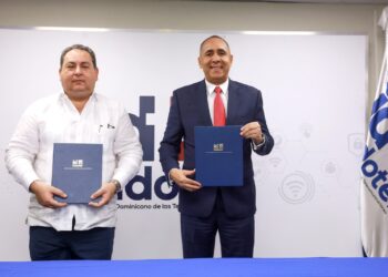 Indotel y SNS acuerdan instalar internet satelital en Centros de Atención Primaria