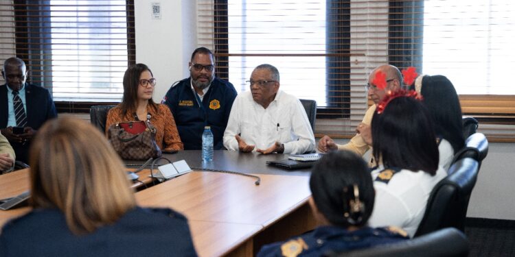 Venancio Alcántara insta personal de Migración a trabajar con ética y transparencia