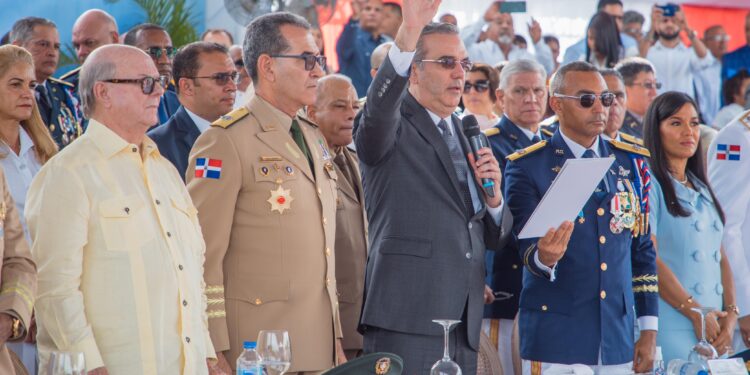Presidente Abinader encabeza graduación cadetes Fuerza Aérea de la República Dominicana