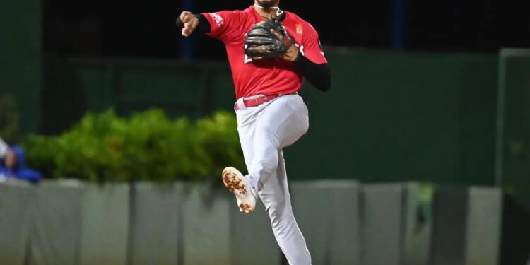 Anuncian ganadores Guante de Oro de premios Los Dominicanos Primero Cuqui Córdova