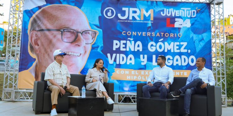 Juventud del PRM y expresidente Hipólito Mejía hablan sobre la vida y legado de Peña Gómez
