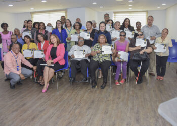 Personas con discapacidades visitan la DGJP y reciben taller sobre Sistema de Reparto Estatal