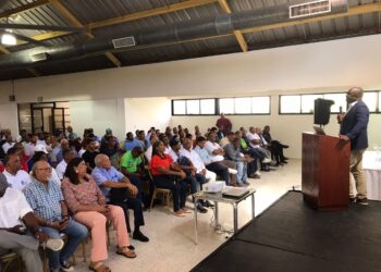 Ministerios Educación y Deportes unen esfuerzos en capacitación 1,600 líderes escolares