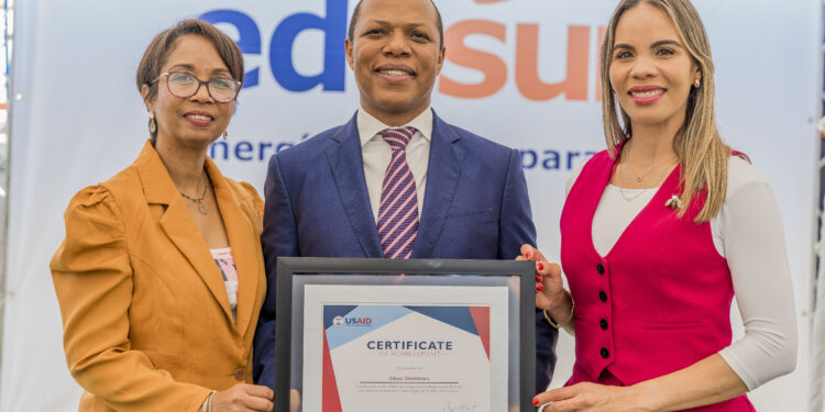 USAID reconoce a EDESUR como un socio valioso por sus políticas de igualdad de género