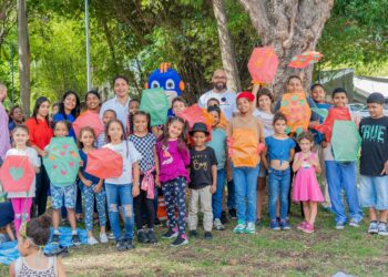 Edesur dicta charla a niños y adolescentes para la prevención de accidentes eléctricos con chichiguas y ahorro de energía en vacaciones 