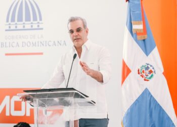 Presidente Abinader inaugura carretera Moca-Jamao- Sabaneta de Yasica, un liceo experimental y un centro de la UASD en Moca