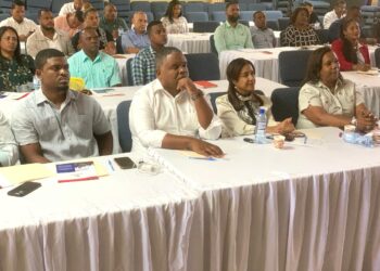 Regidores participan en taller de formación