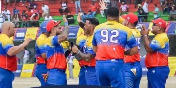 Venezuela vence a dominicana y mantiene su invicto en Campeonato Panamericano de Softbol