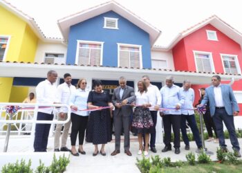 INAIPI inaugura dos CAIPI en Villa Altagracia