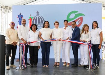 Vicepresidenta entrega obras para continuar impulsando desarrollo del Sur