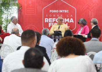 Ministro de Economía afirma que reforma fiscal aportará a sostener el crecimiento económico y potenciar su impacto en el bienestar